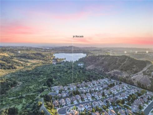 30 Moccasin Trail , Trabuco Canyon, CA