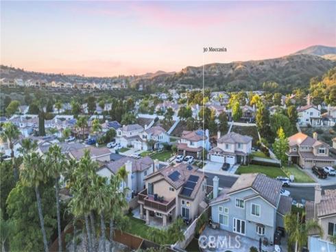 30 Moccasin Trail , Trabuco Canyon, CA
