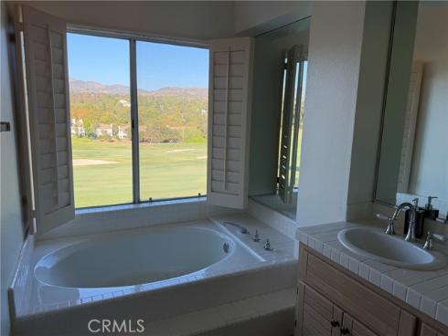 28 Via Candelaria , Trabuco Canyon, CA