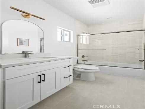 1056  Walter   Avenue, Tustin, CA