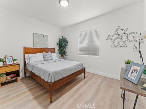 1056  Walter   Avenue, Tustin, CA