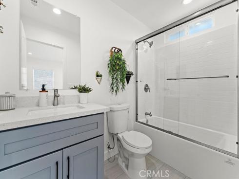 1056  Walter   Avenue, Tustin, CA