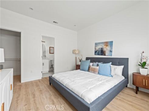 1056  Walter   Avenue, Tustin, CA