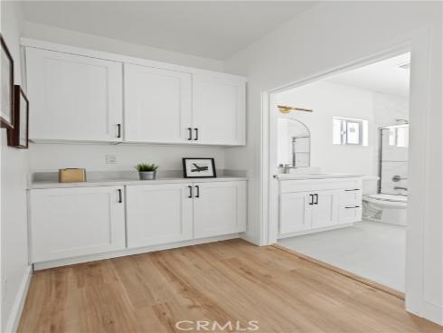 1056  Walter   Avenue, Tustin, CA