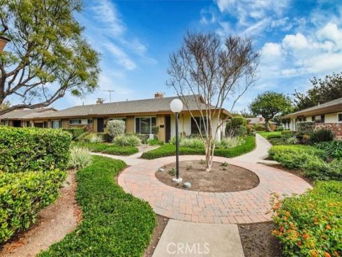 13902 Yorba 14C , Tustin, CA