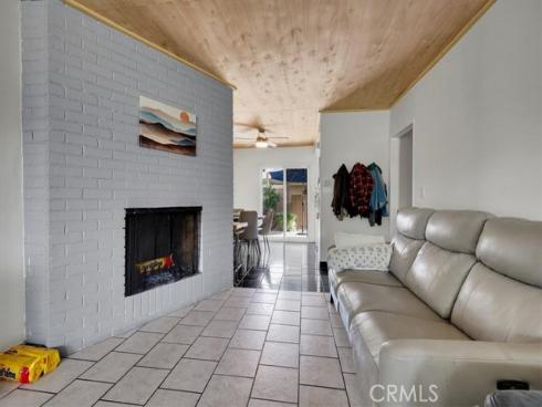 13902 Yorba 14C , Tustin, CA