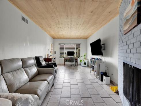 13902 Yorba 14C , Tustin, CA