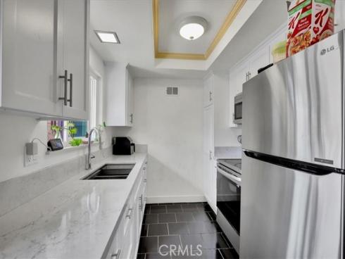 13902 Yorba 14C , Tustin, CA