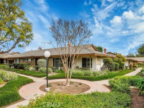13902 Yorba 14C , Tustin, CA