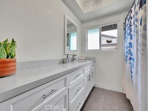 13902 Yorba 14C , Tustin, CA