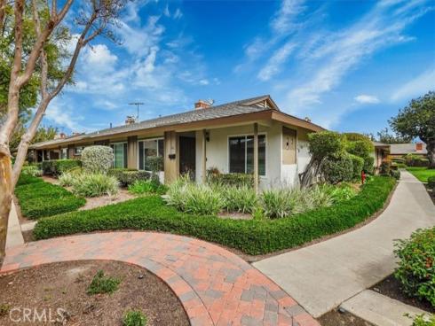 13902 Yorba 14C , Tustin, CA