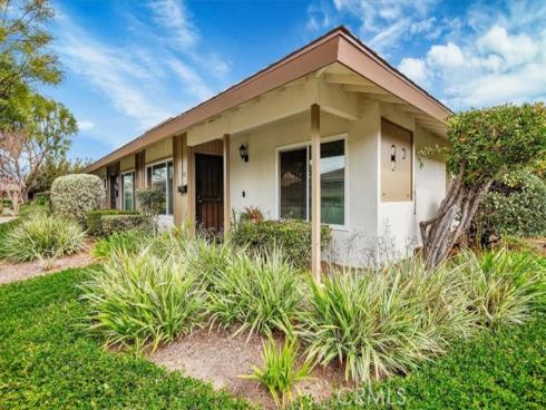 13902 Yorba 14C , Tustin, CA