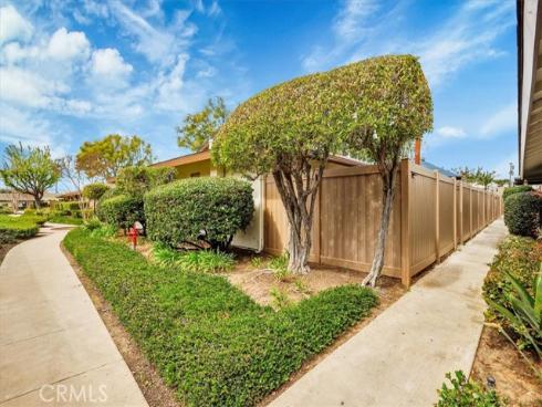 13902 Yorba 14C , Tustin, CA