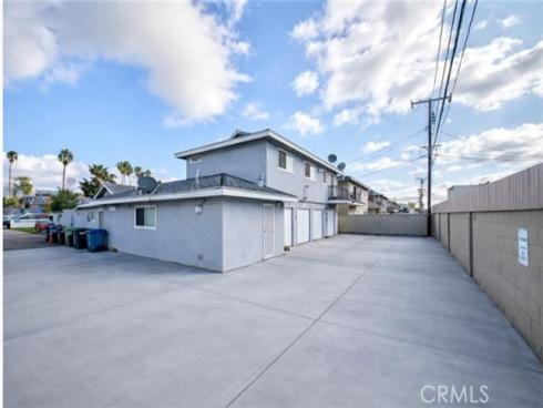 15821 S Myrtle , Tustin, CA