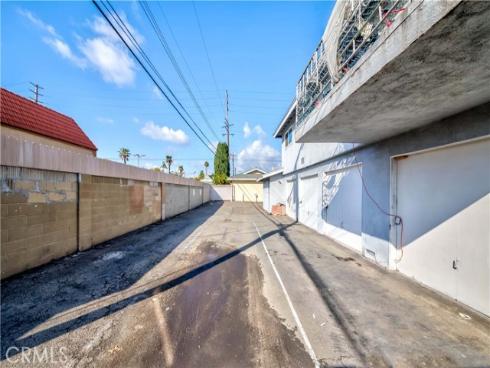 15821 S Myrtle , Tustin, CA
