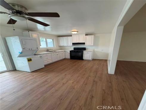 15821 S Myrtle , Tustin, CA