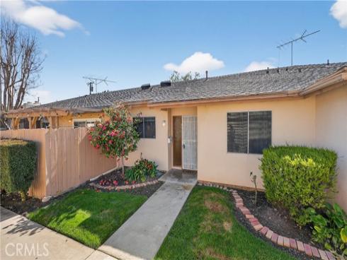 1881 Mitchell 95 , Tustin, CA