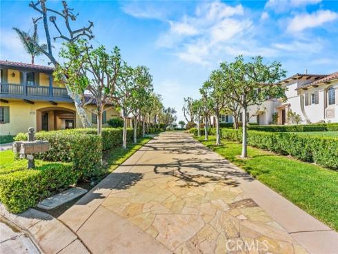 11765 Riehl , Tustin, CA