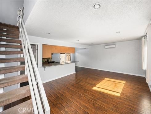 473 E 1st  , Tustin, CA