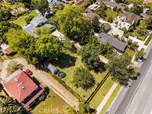 440 W Main Street , Tustin, CA