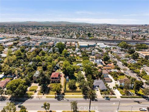 440 W Main Street , Tustin, CA