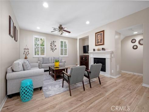 1413 Manchester Way, Tustin, CA