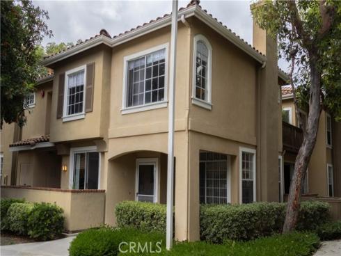 251  Gallery  , Tustin, CA