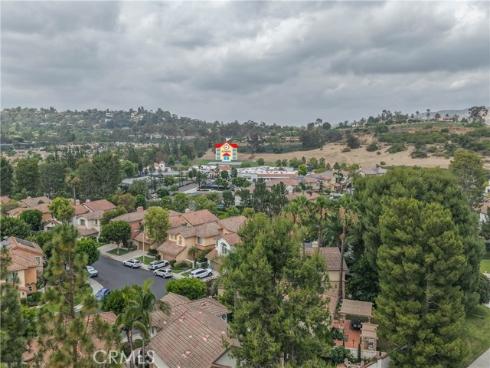 251  Gallery  , Tustin, CA