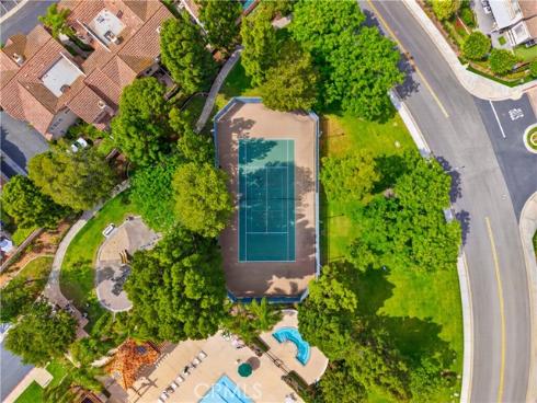 2329  Sunningdale  , Tustin, CA