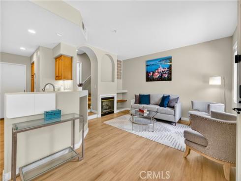 2329 Sunningdale , Tustin, CA