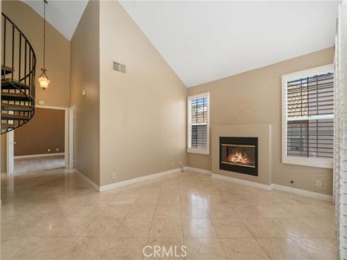 2756 Monza , Tustin, CA