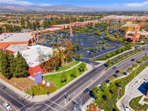 2756 Monza , Tustin, CA