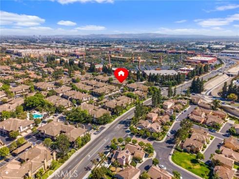 2756 Monza , Tustin, CA
