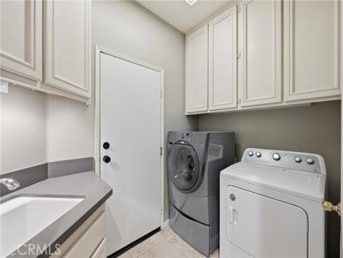 2493 Tequestra , Tustin, CA