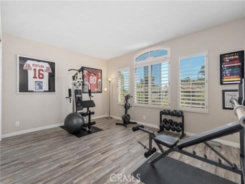 2573 Newman , Tustin, CA