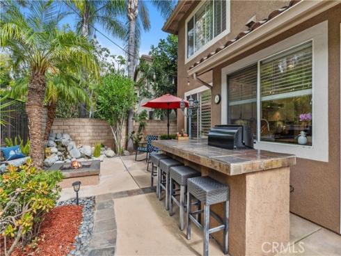 2573 Newman , Tustin, CA