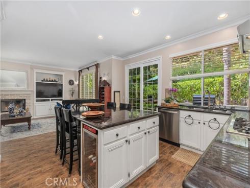 2573 Newman , Tustin, CA