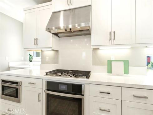 253 Waypoint , Tustin, CA