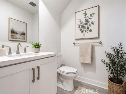 253 Waypoint , Tustin, CA