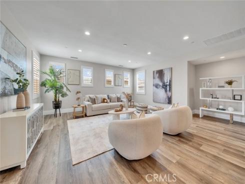61 Windwalker , Tustin, CA