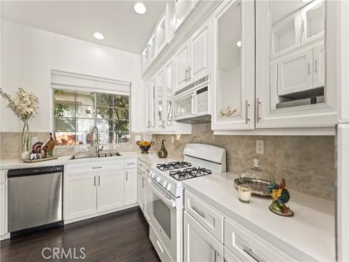 12709 Trent Jones Lane, Tustin, CA