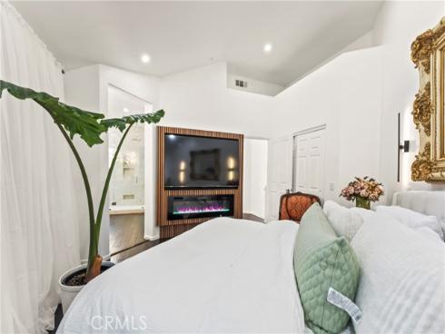 12709 Trent Jones Lane, Tustin, CA