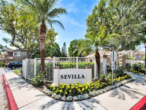 2404 Calle Andorra , Tustin, CA