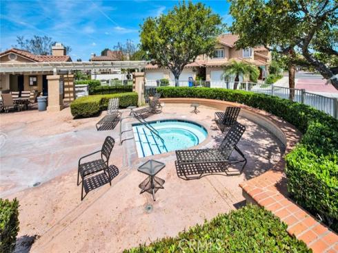 2404 Calle Andorra , Tustin, CA
