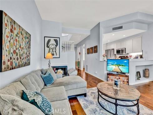 2640 Dunstan , Tustin, CA