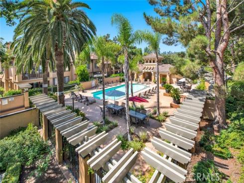 2640 Dunstan , Tustin, CA