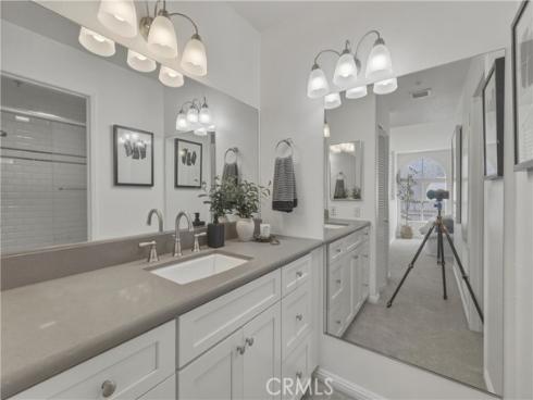 2960 Champion 805 , Tustin, CA