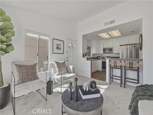 2960 Champion 805 , Tustin, CA