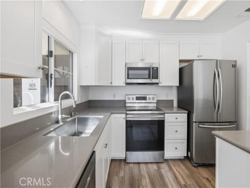 2960 Champion 805 , Tustin, CA