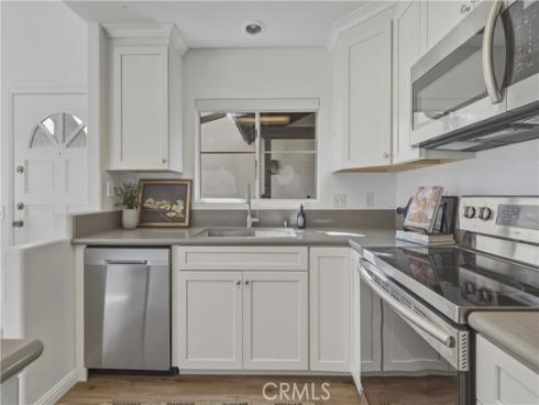 2960 Champion 805 , Tustin, CA